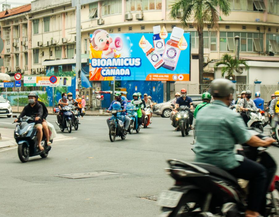 Billboard Vinama_ Ngã 3 Nguyễn Thị Minh Khai – Cống Quỳnh, Quận 1