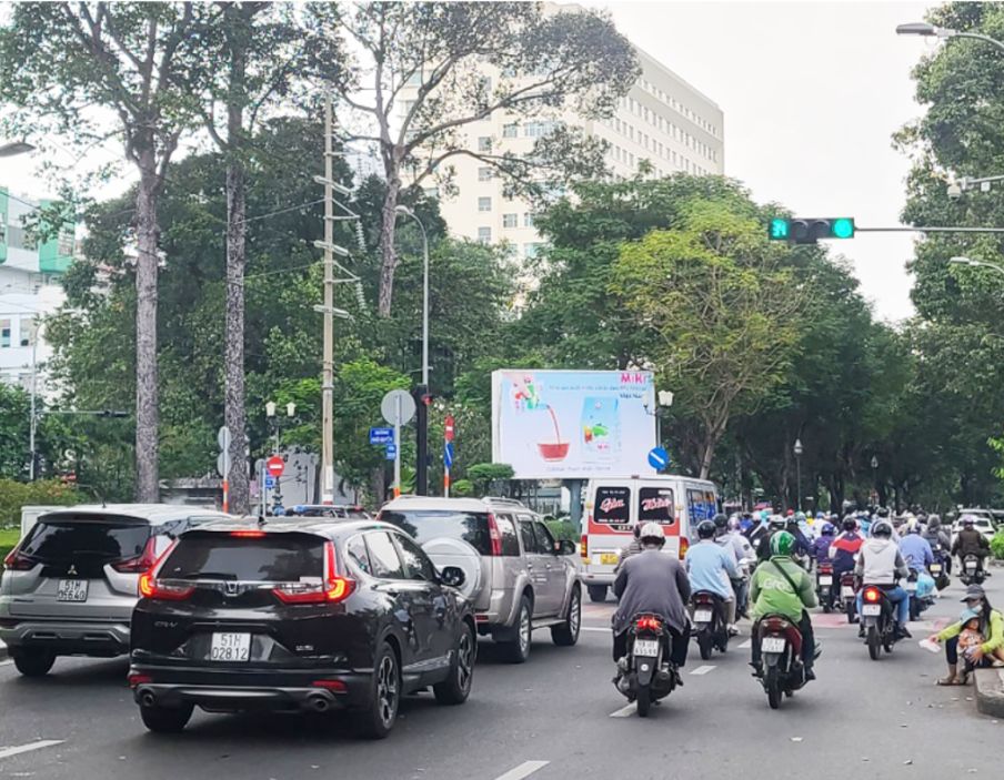 Billboard Vinama_ Trụ Ngay Ngã Năm Ngô Quyền – Ngô Gia Tự - Hồng Bàng – Quận 5