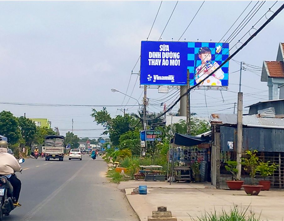 Billboard Vinama_ Đường Lý Thường Kiệt, Xã Định Bình ,TP. Cà Mau