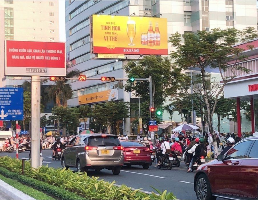 Billboard Vinama_ Ngã Tư Nguyễn Văn Linh – Lê Đình Lý - Đà Nẵng