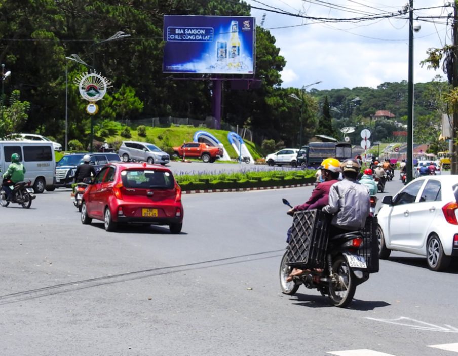 Billboard Vinama_Ngã 3 Trần Quốc Toản – Đinh Tiên Hoàng - Đà Lạt